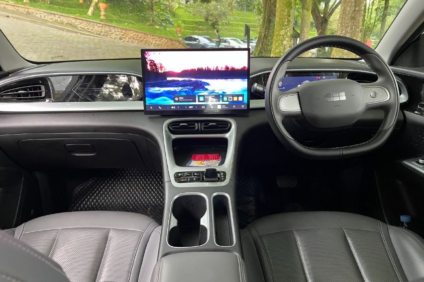 Interior Geely EX2 Pro