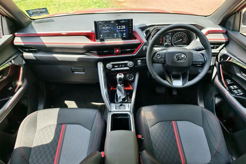 Perodua Traz interior view