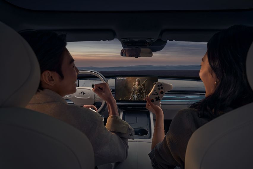 Dongfeng 007 interior