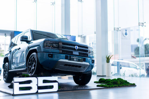 Denza Kenalkan PHEV Canggih B5 di BCA Expoversary 2026