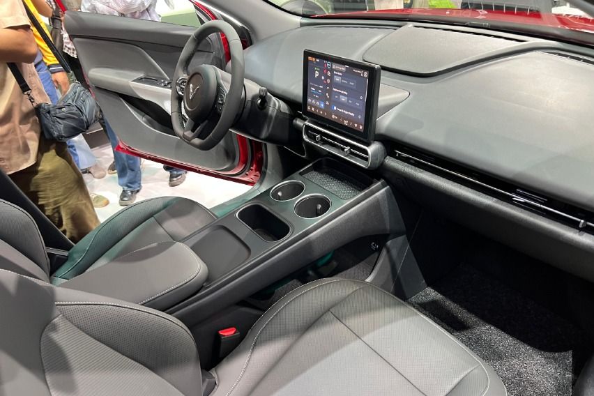 interior VinFast VF MPV 7