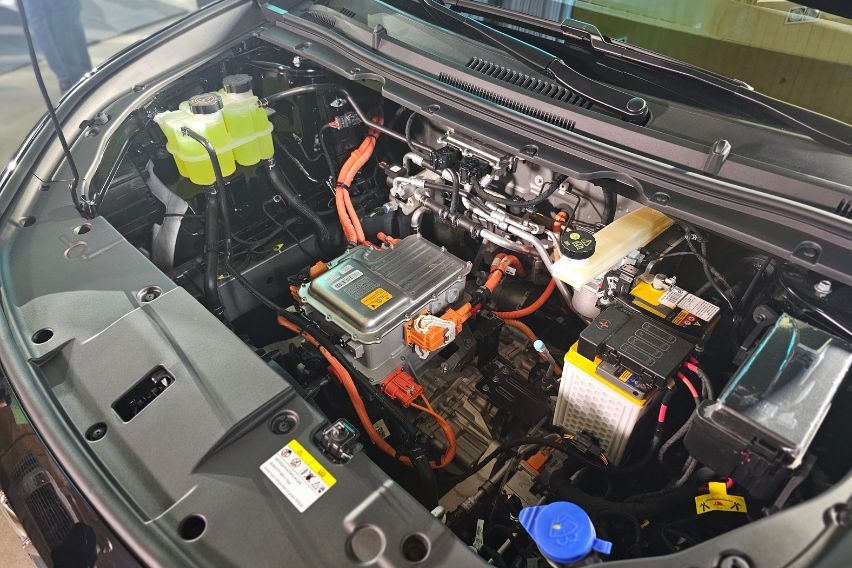 VinFast Limo Green 7