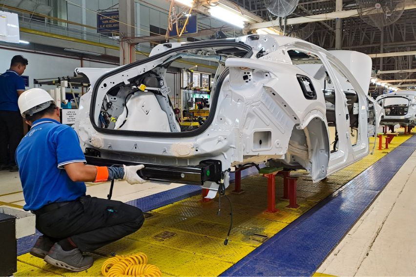 Malaysia-built Peugeot 408