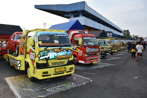 Mitsubishi Fuso Dominasi Pangsa Pasar, Kokohkan Posisi Pemimpin Kendaraan Niaga Nasional