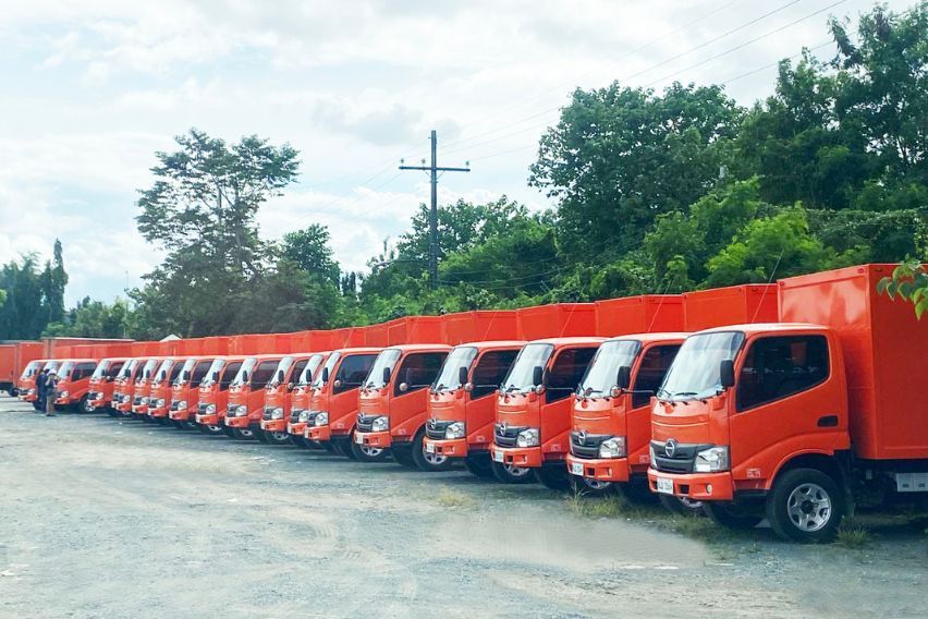 Hino PH delivers major fleet of 300 Series trucks in Laguna