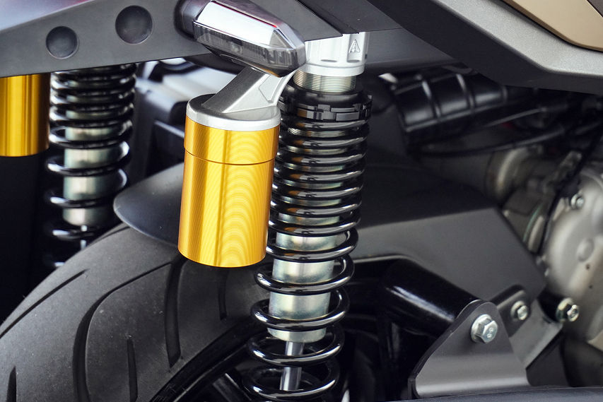 Aveta Vanguard 250 rear shocks