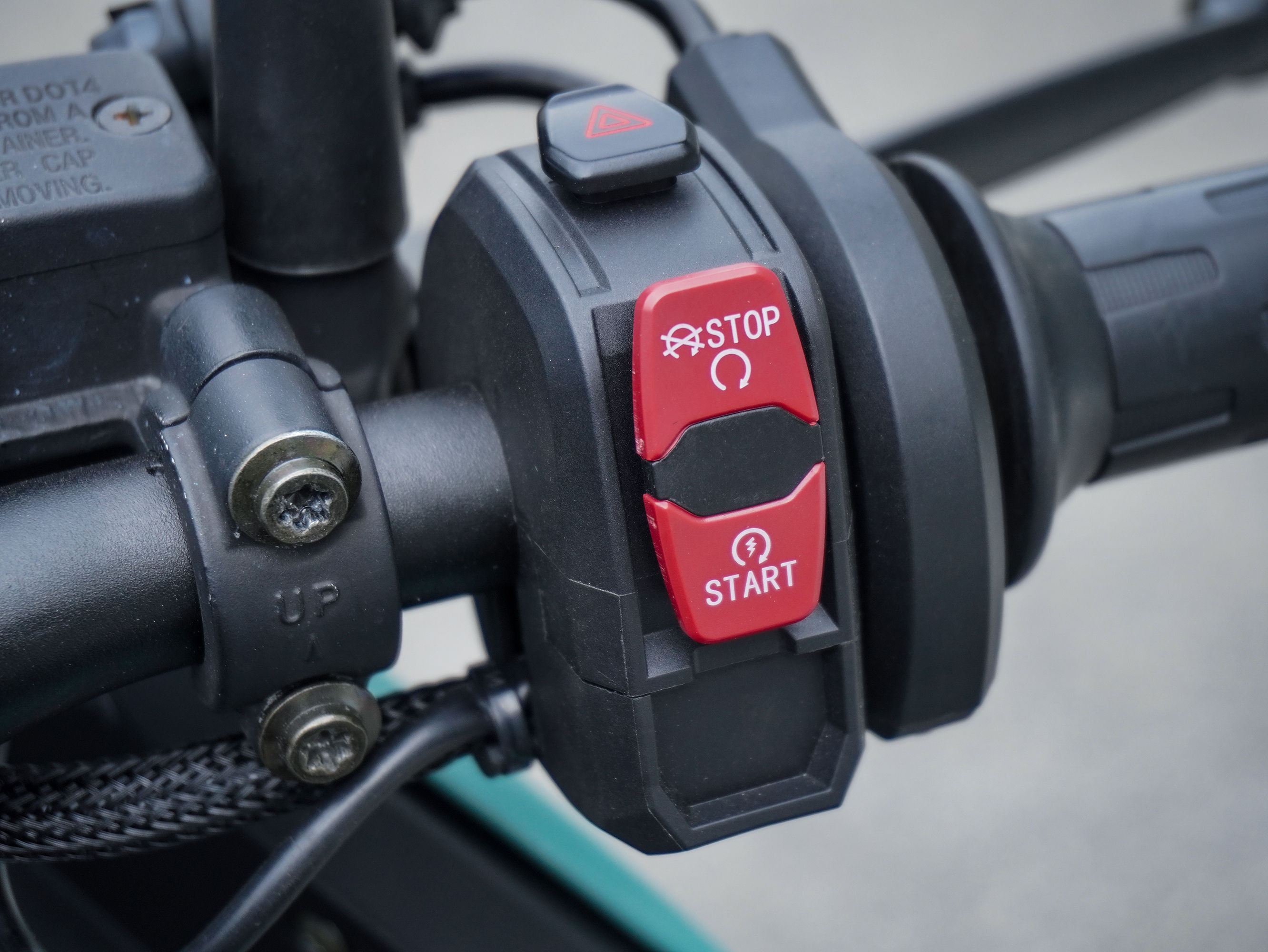 Aveta Vanguard 250 new switches view