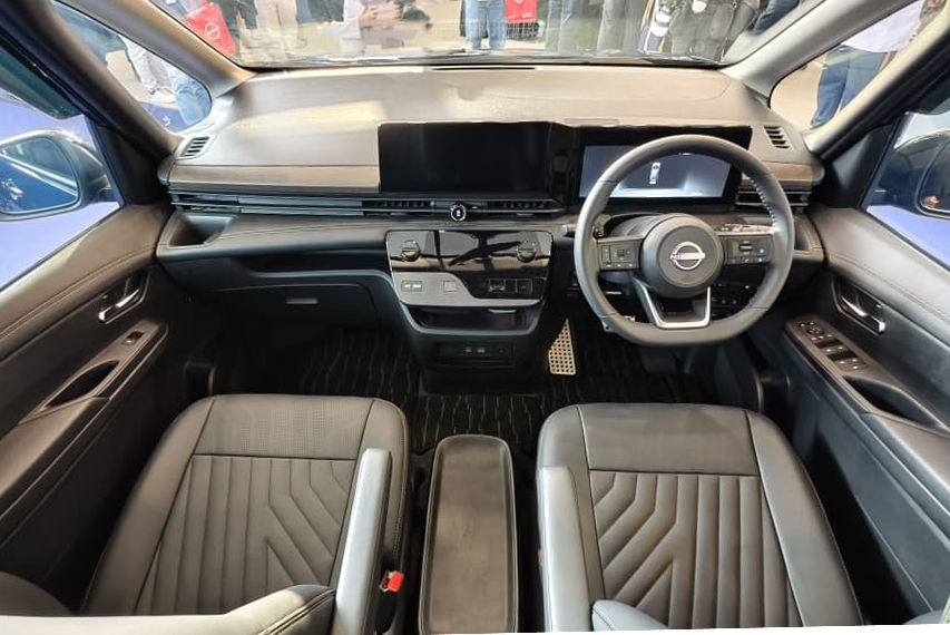 Nissan Serena e-power interior view