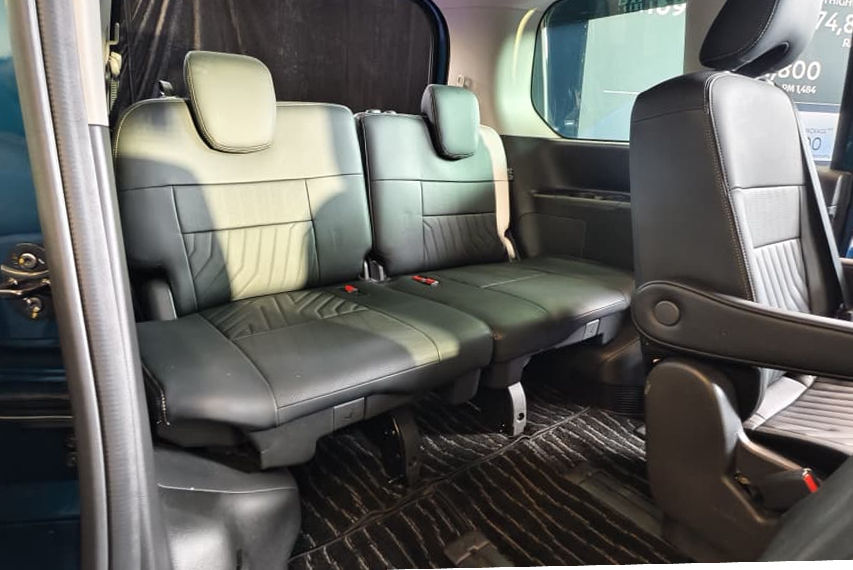 Nissan Serena e-power third row seat view