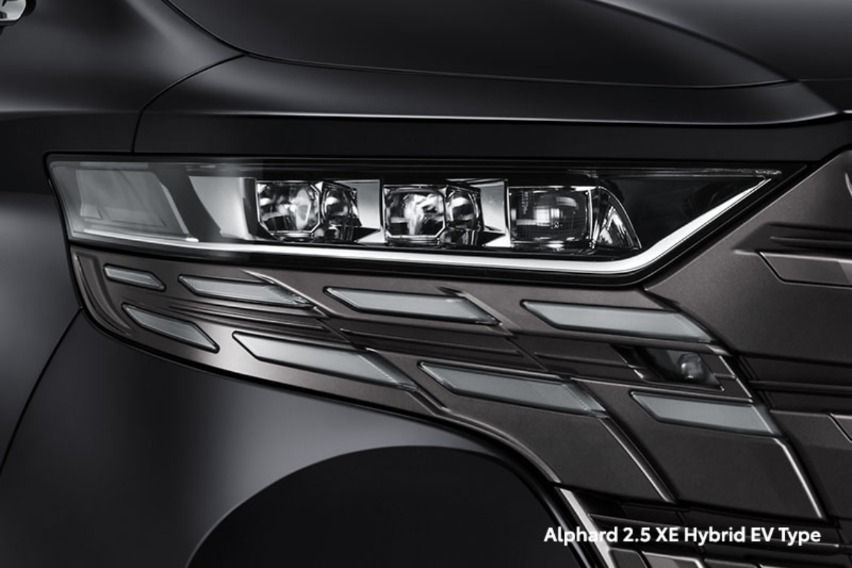 Toyota Alphard XE HEV