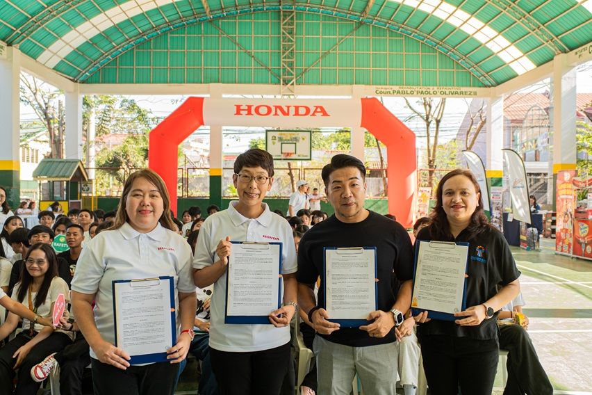 HFI Students on Safety MOA Signing Support Photo (Main)
