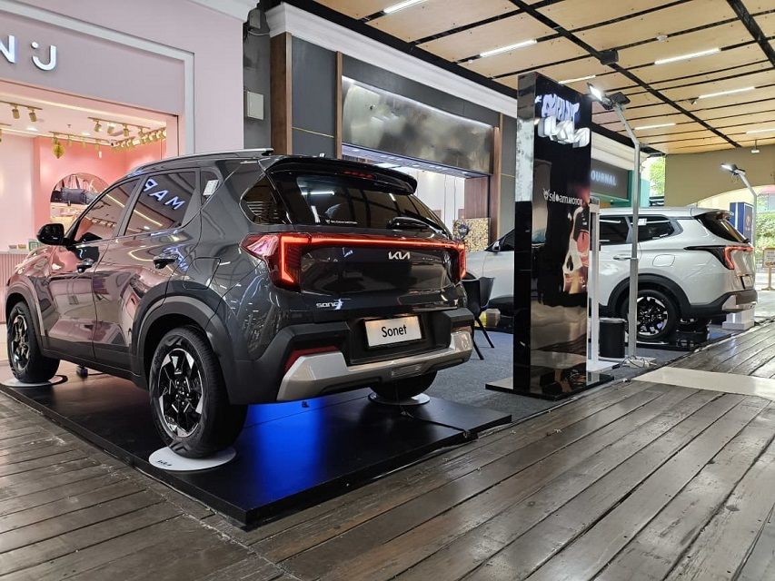 Pameran mall Kia