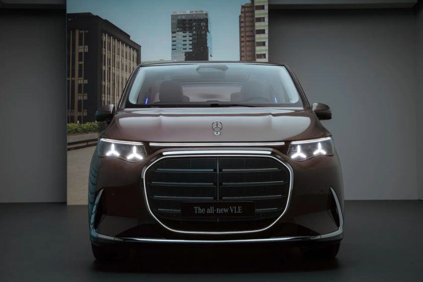 Mercedes-Benz VLE front