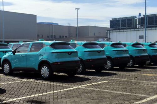 VinFast Gandeng Dua Mitra Lokal, Siapkan 20.000 Mobil Listrik untuk Armada Transportasi