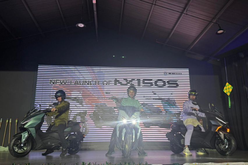 WMotor NX150S scooter 