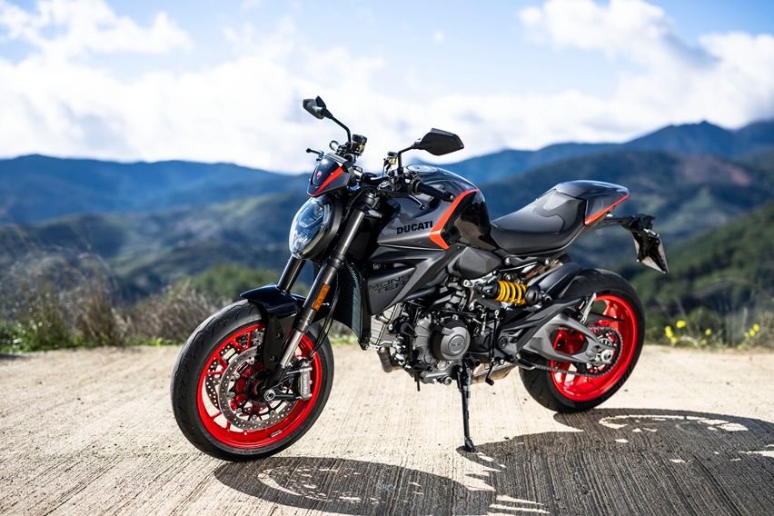 Ducati Monster MY26