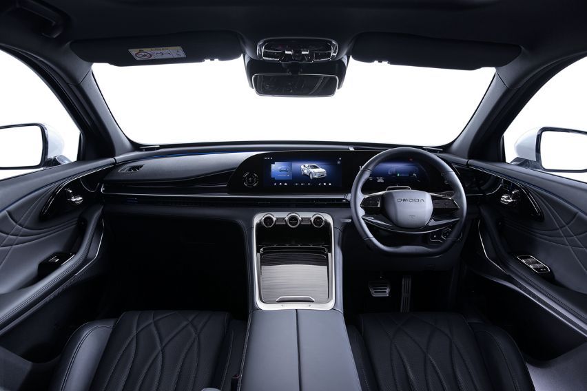 Omoda C9 PHEV interior