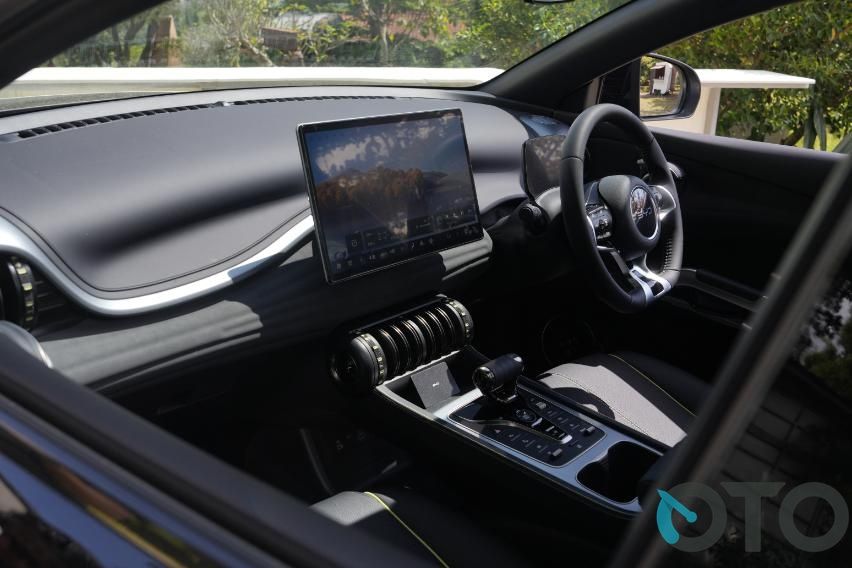 Kabin BYD Atto 3 Advanced Plus 