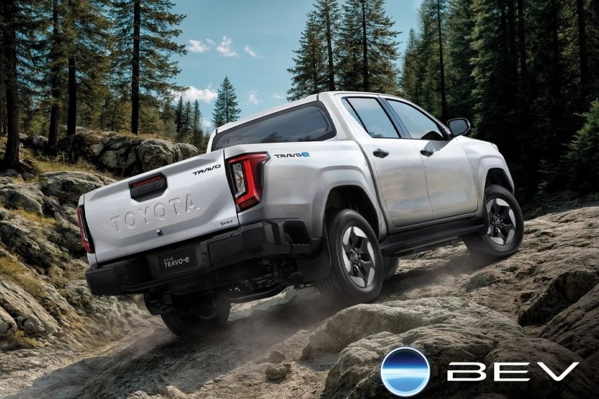 desain belakang Toyota Hilux Travo-e 2026