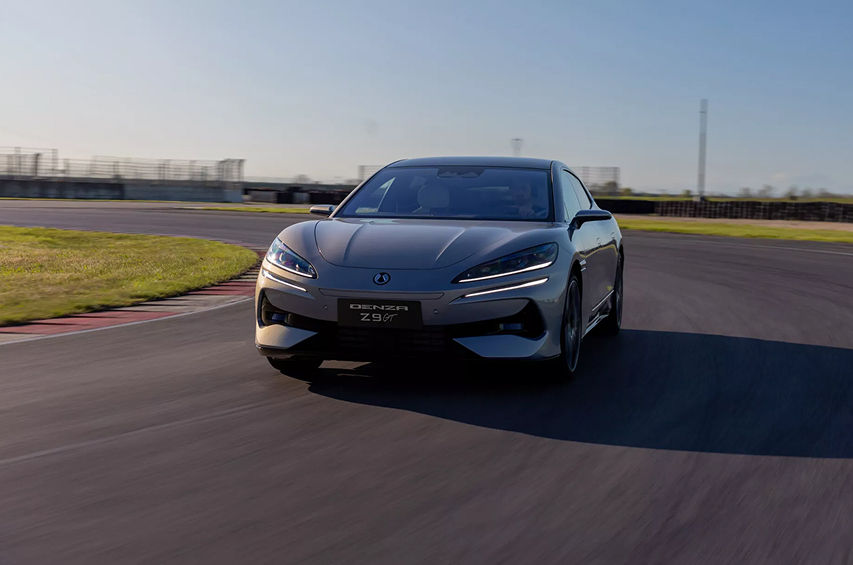 Denza Z9GT front view