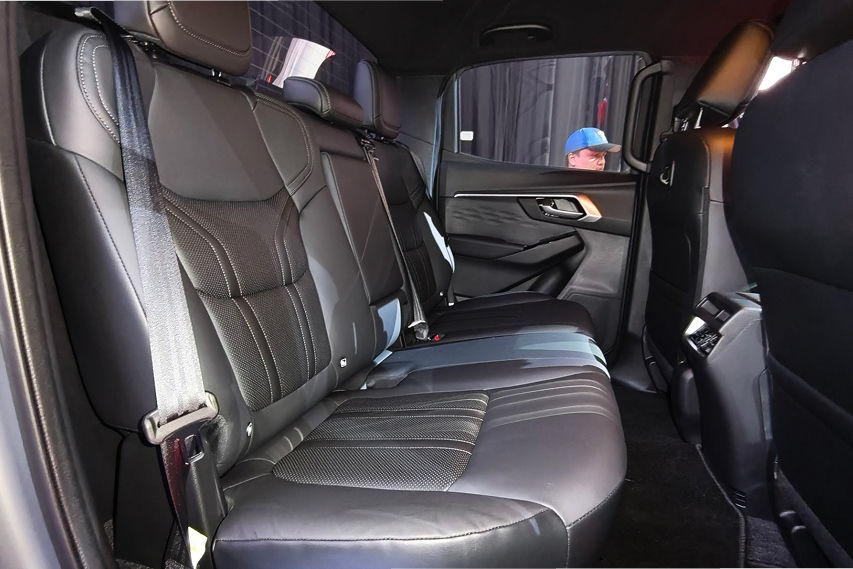 2026 Isuzu D-Max rear seats