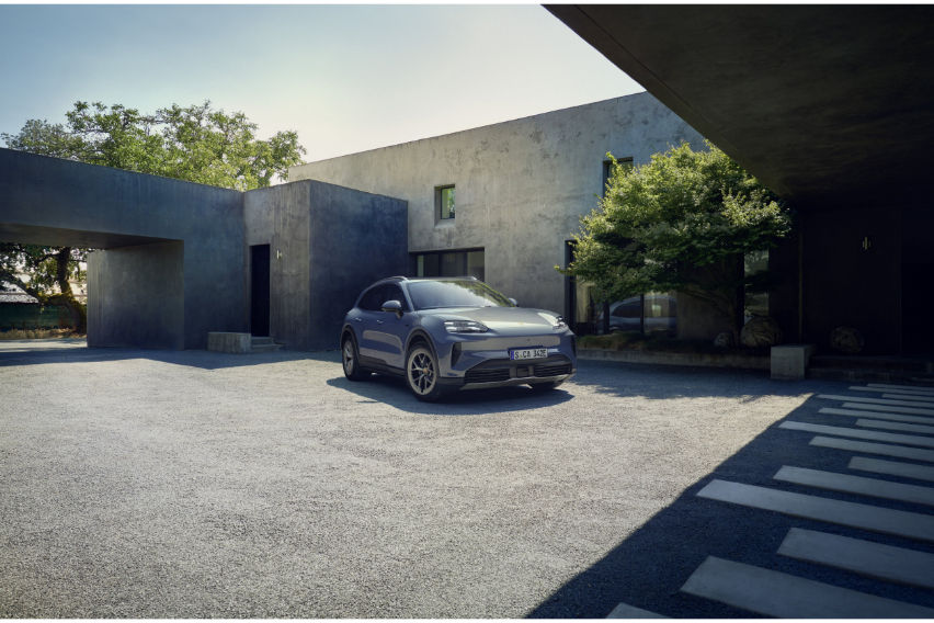 Porsche expands EV SUV portfolio with Cayenne S