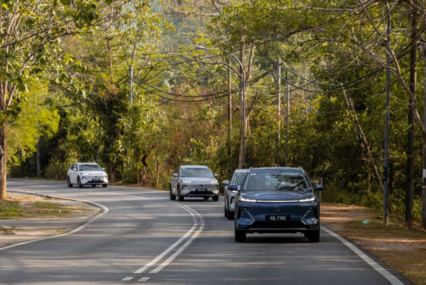 Proton  emaas7 phev front view malaysia