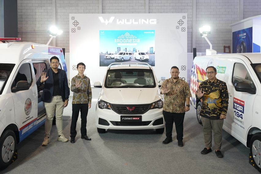 Wuling Hadirkan Solusi Mobilitas Komersial di GIICOMVEC 2026 melalui Formo Max dan Mitra EV