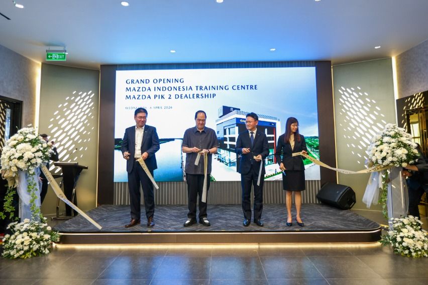 Grand Opening Diler Mazda PIK 2