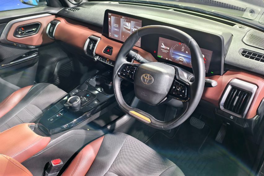 Toyota Urban Cruiser interior