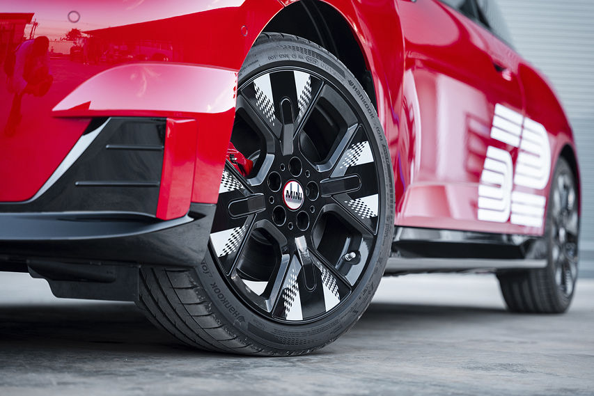 MINI Malaysia launches 1965 Victory Edition wheels