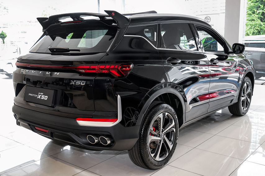 Proton X50 quartz black rear view