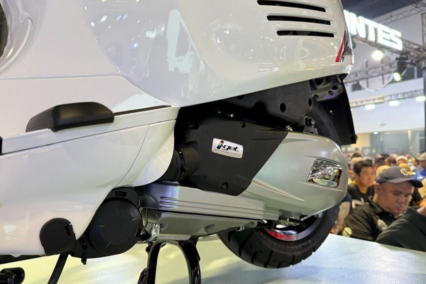 Vespa Primavera 180