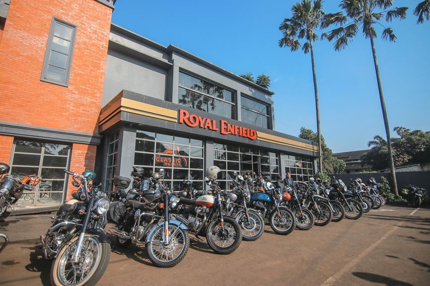 Royal Enfield Raih Rekor Penjualan Tahunan Tertinggi, Tembus 1,2 Juta Unit