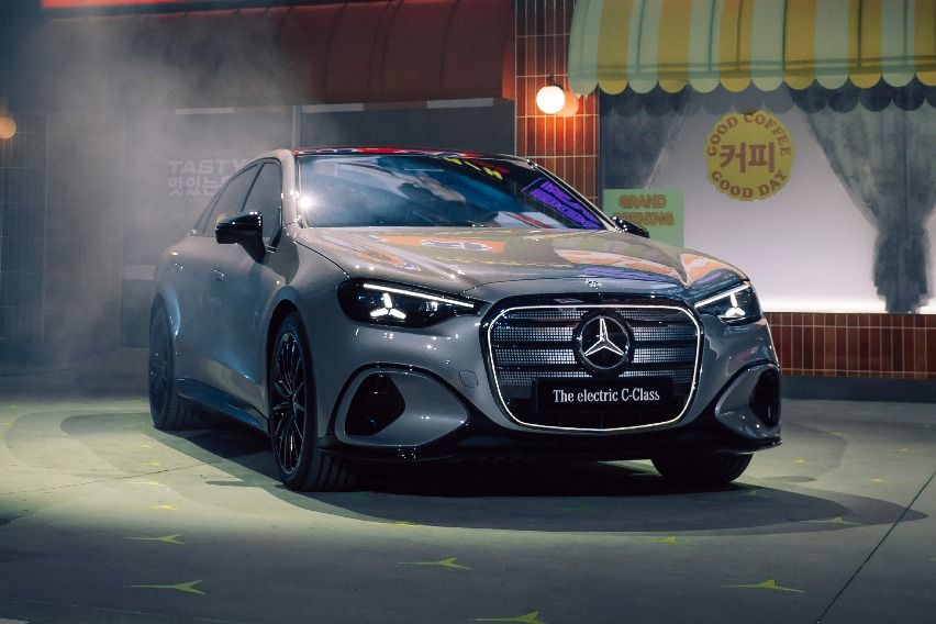 Mercedes-Benz All-New C-Class Electric Debut Global di Seoul