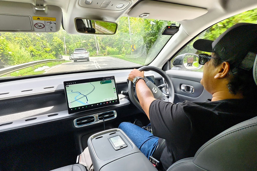 Leapmotor B10 driving impression view