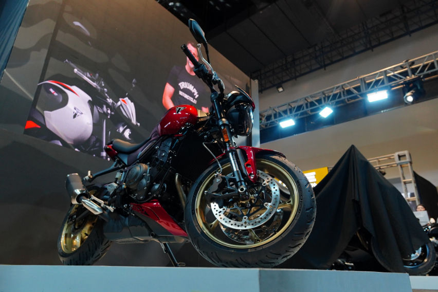 Triumph PH unleashes Trident 800