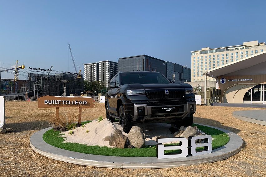Here is the Denza B8 luxe off-road SUV in 6 pictures
