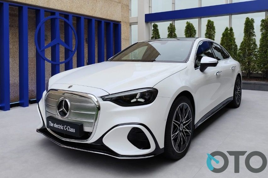 Lihat Lebih Dekat All-New Mercedes-Benz C400 4MATIC Electric