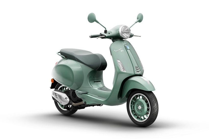 Vespa Primavera 80th