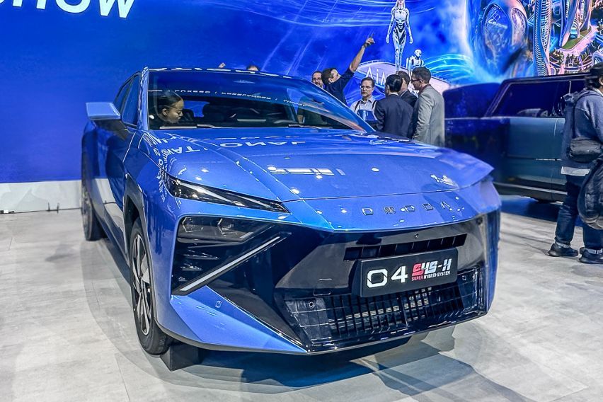 Omoda C4