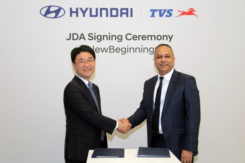 Joongsun Ko, Senior Vice President of Corporate Strategy & Planning at Hyundai Motor Company_ Sharad Mishra, President, Group Strategy TVS Motor Company
