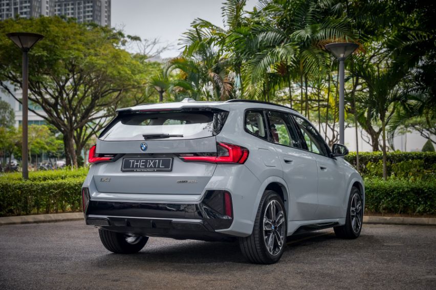 2026 BMW iX1 eDrive20L M Sport rear