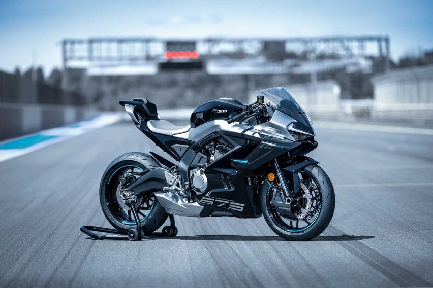 CFMoto 675RR-R