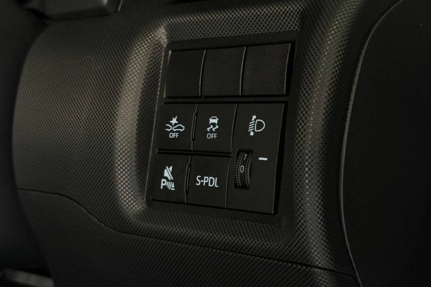 fitur Daihatsu Rocky e-smart hybrid