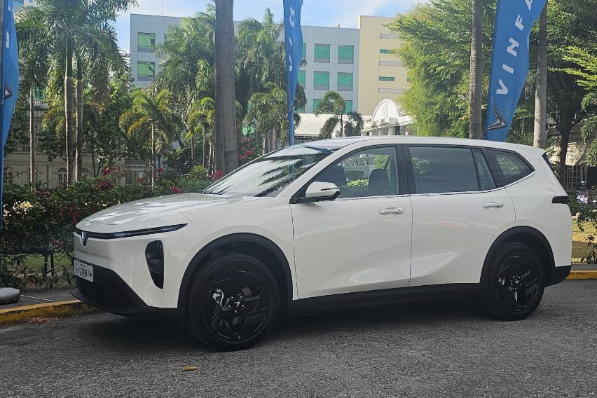 In 8 pictures: VinFast PH debuts VF MPV 7 