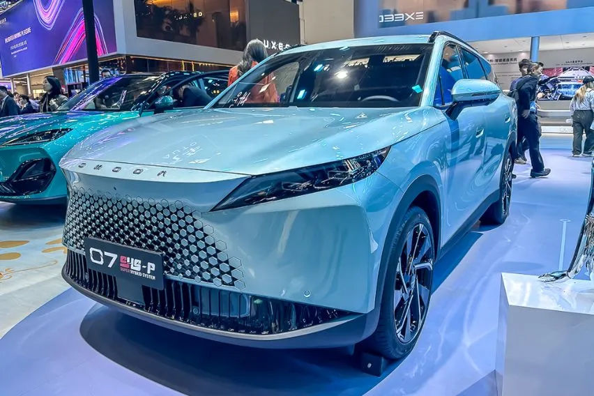 Omoda C7 front