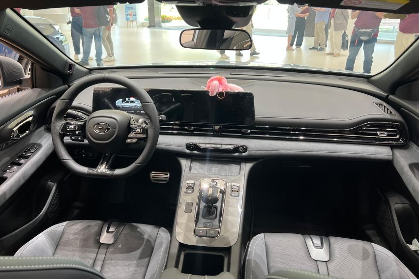 GAC Empow R interior