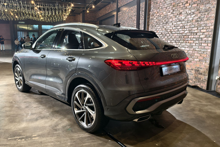 Audi Q5 rear