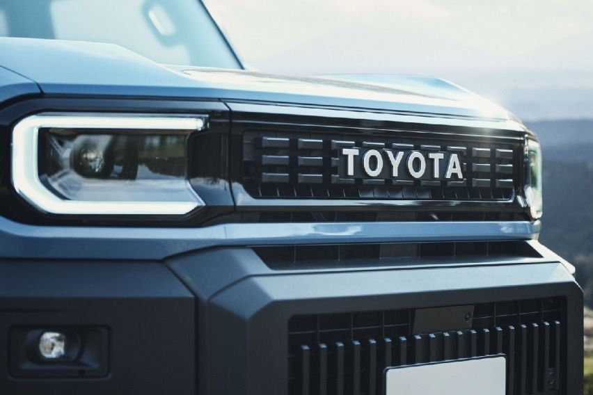 fasad Toyota Land Cruiser FJ